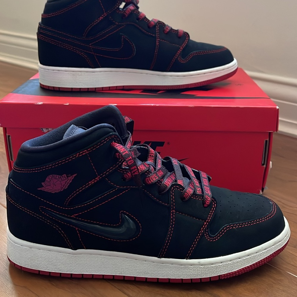Nike Youth Air Jordan 1 Mid Fearless, Youth Sneakers, Size 7Y, Black